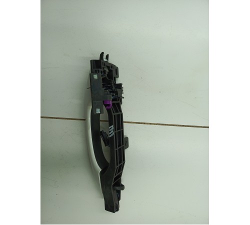 Ручка двери передняя правая внешняя