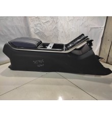 Центральная консоль в сборе