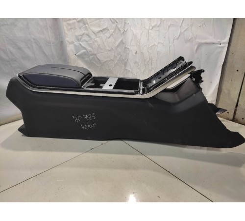 Центральная консоль в сборе