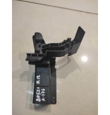 Кронштейн замка двери(передний правый)