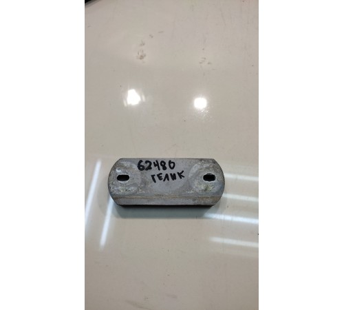 Направляющая (с двери багажника)