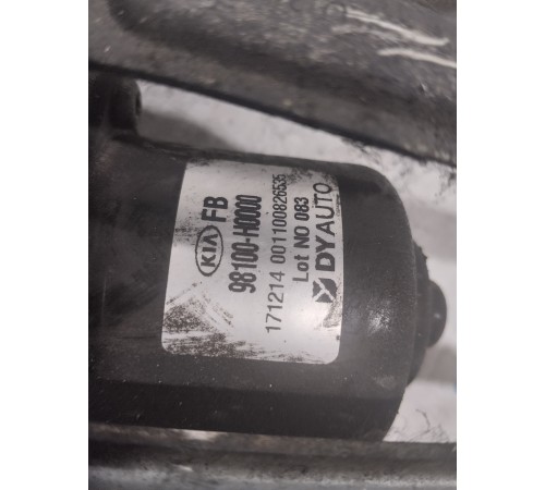 Трапеция стеклоочистителя в сборе