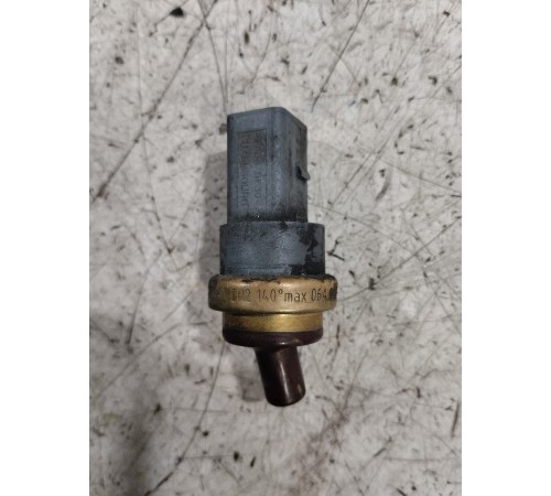 Датчик температуры охлаждения жидкости