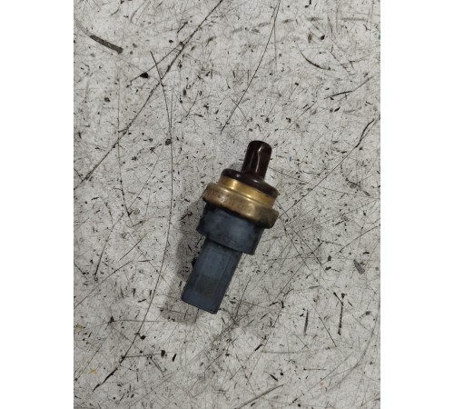 Датчик температуры охлаждения жидкости