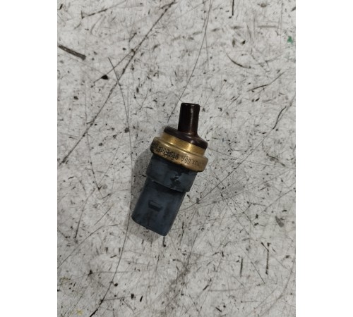 Датчик температуры охлаждения жидкости