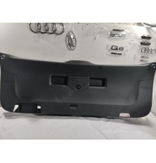 Обшивка крышки багажника