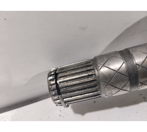 Привод(полуось) передний левый