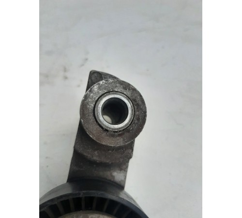 Натяжитель ремня