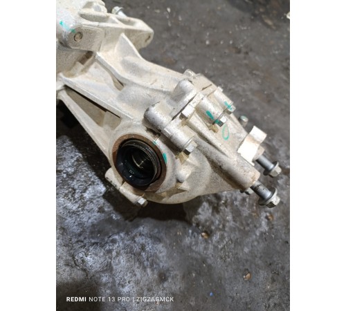 Задний редуктор с муфтой включения полного привода