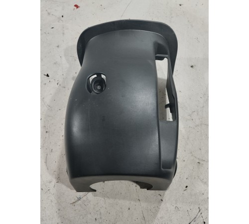 Кожух рулевой колонки (нижняя часть)