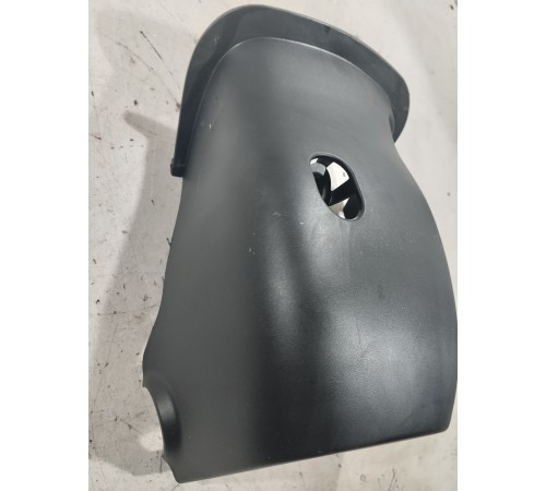 Кожух рулевой колонки (нижняя часть)