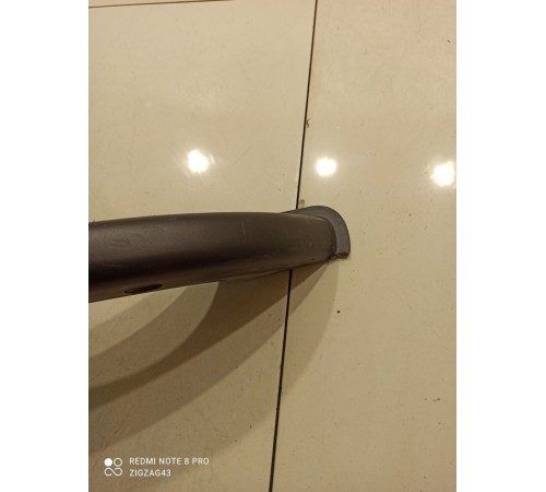 Накладка петли крышки багажника(левая)