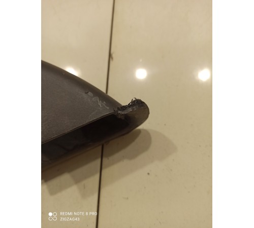 Накладка петли крышки багажника(левая)