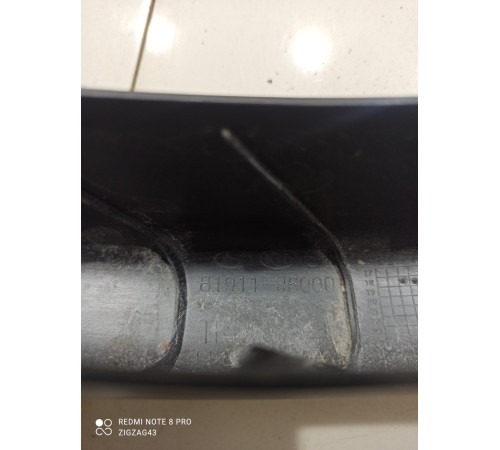 Накладка петли крышки багажника(левая)