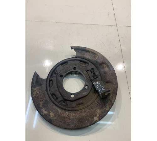 Защита тормозного диска (задняя, правая)