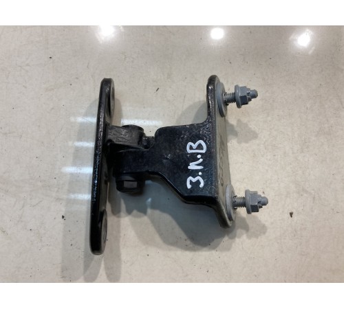 Петля двери (задняя, левая, верхняя)