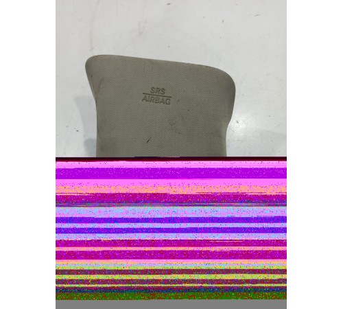 Обшивка центральной стойки(верхняя левая)