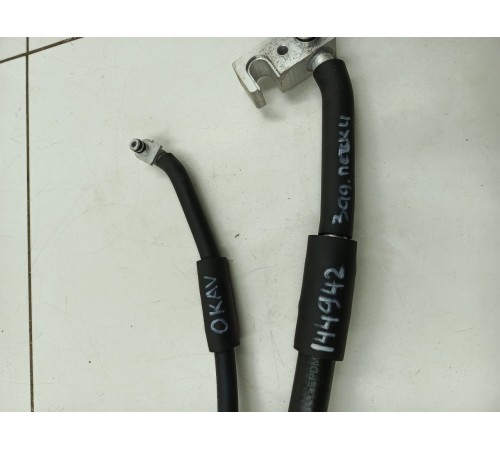 Клапан кондиционера с трубками