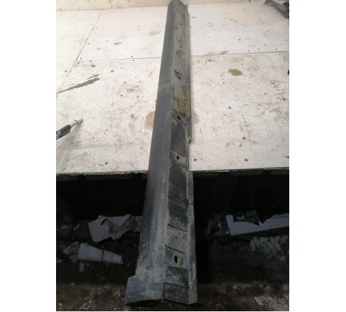 Накладка порога правая наружняя