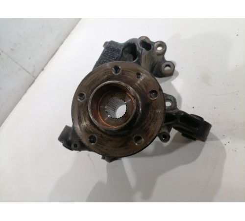 Кулак поворотный задний левый