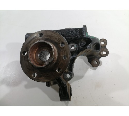 Кулак поворотный задний левый