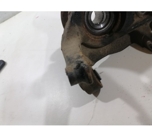 Кулак поворотный задний левый