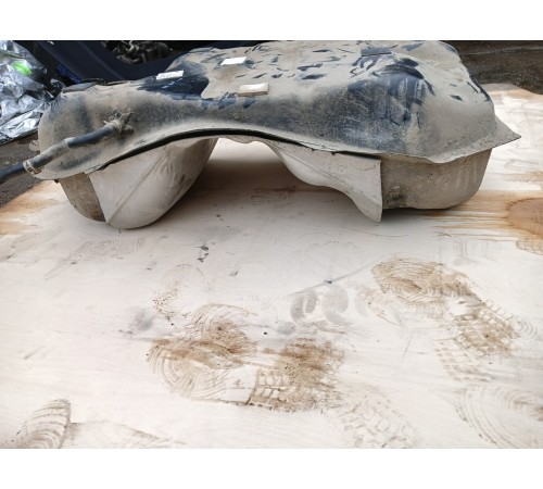 Бак топливный