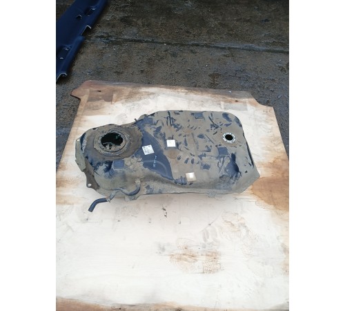 Бак топливный