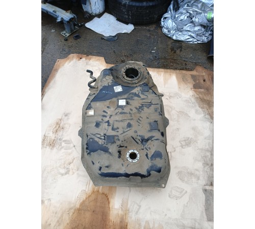 Бак топливный