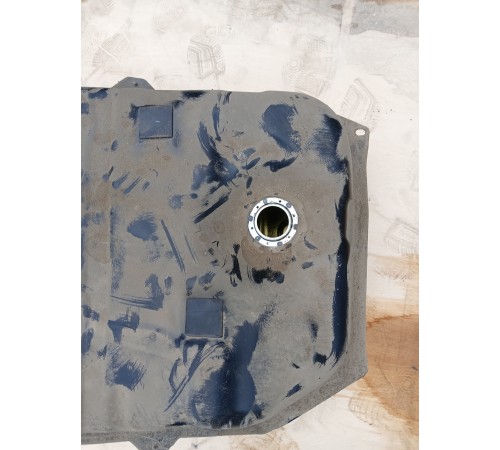 Бак топливный