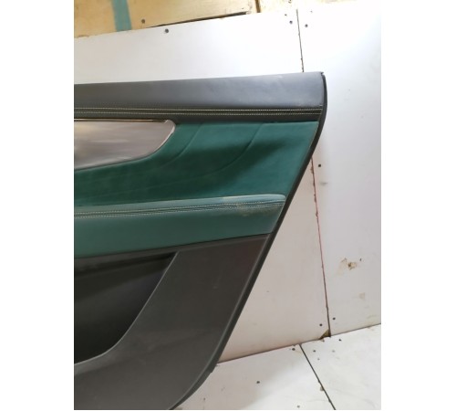 Обшивка двери задняя правая