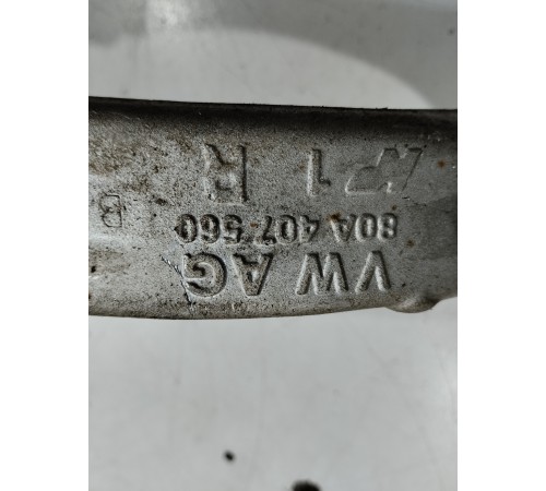 Кулак поворотный(передний правый)