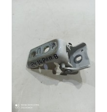 Петля двери(передняя правая верхняя)