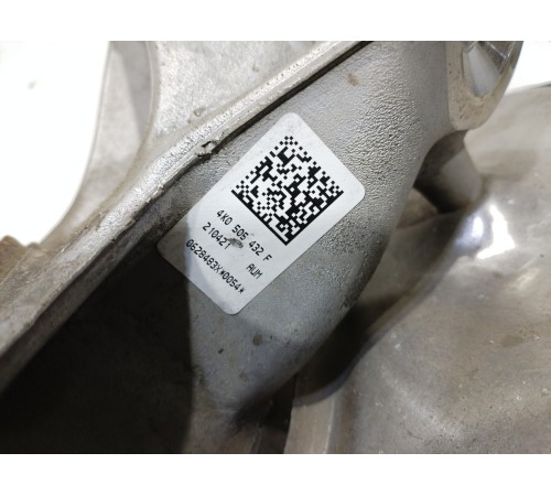 Кулак поворотный(задний правый)