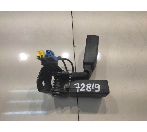 Ответная часть ремня безопасности(задняя правая)