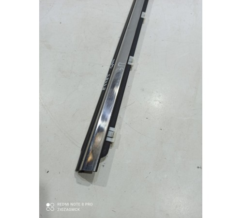 Уплотнитель стекла (задний правый наружный)