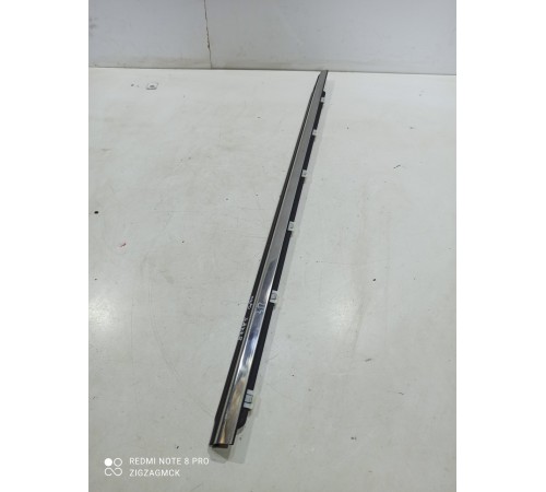 Уплотнитель стекла (задний правый наружный)