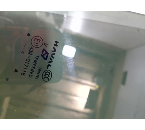 Стекло двери заднее правое