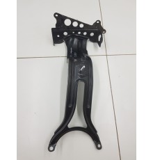 Кронштейн крепление кузова салона задний