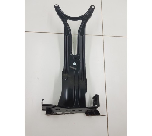 Кронштейн крепление кузова салона задний