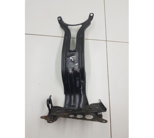 Кронштейн крепление кузова салона задний