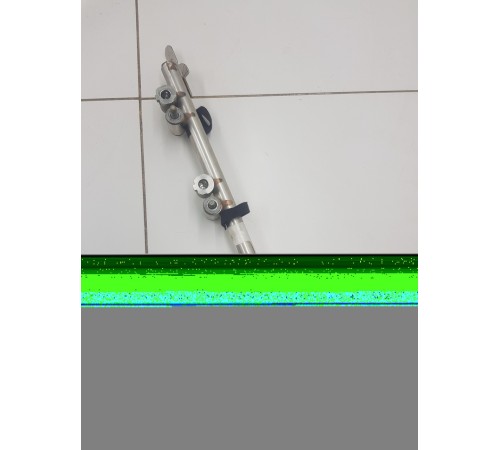 Топливная рампа рейка левая