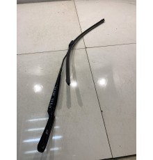 Поводок стеклоочистителя (водительский)