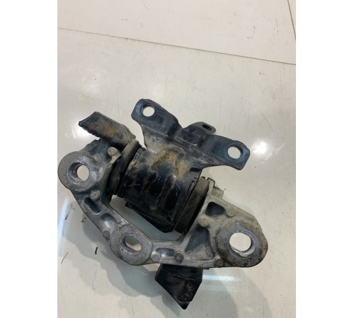 Опора двигателя (левая)