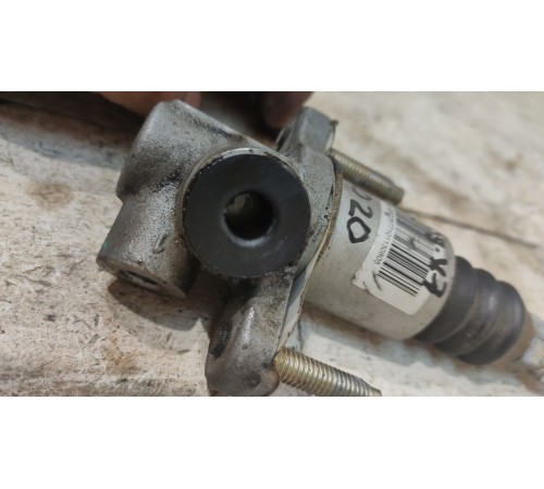 Цилиндр сцепления главный