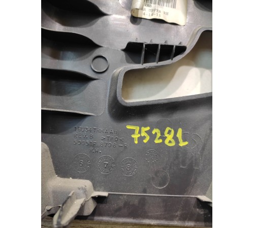 Обшивка стойки (задняя, правая)