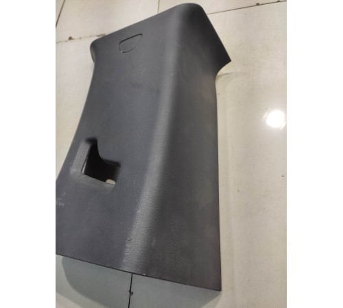 Обшивка стойки (задняя, правая)