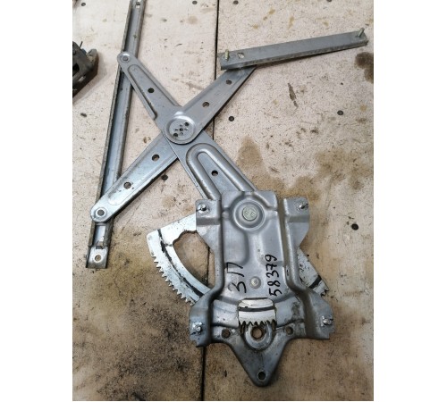 Стеклоподъемник электрический задний правый