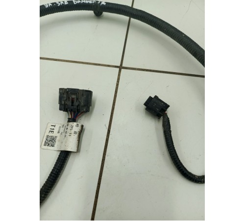 Электропроводка накладки двери багажника