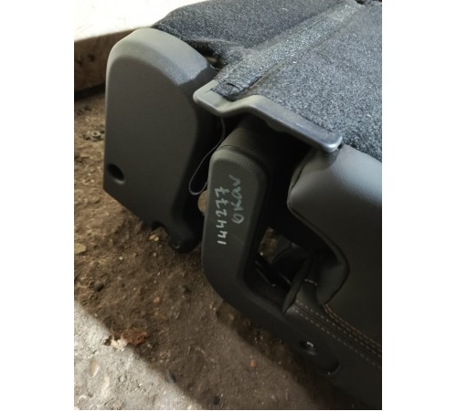 Сидение заднее 3й ряд